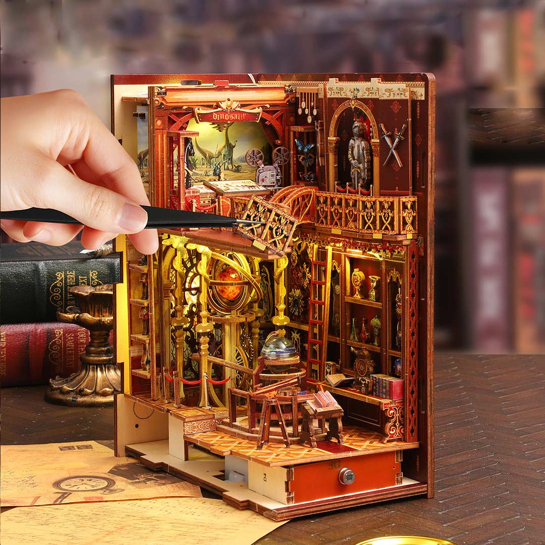 Century Museum – DIY Wooden Book Nook Shelf Insert