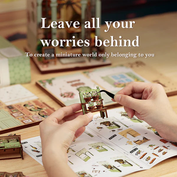 Champs Fleuris – DIY Miniature Book Nook Kit