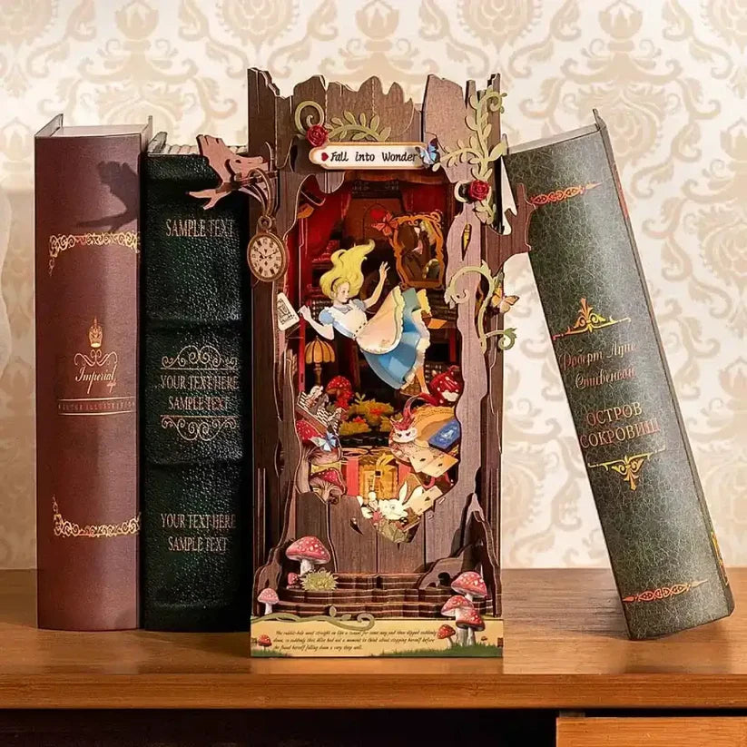 Alice In Wonderland – DIY Book Nook Kit