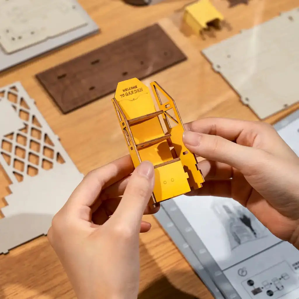 Book Nook Kit Garden House