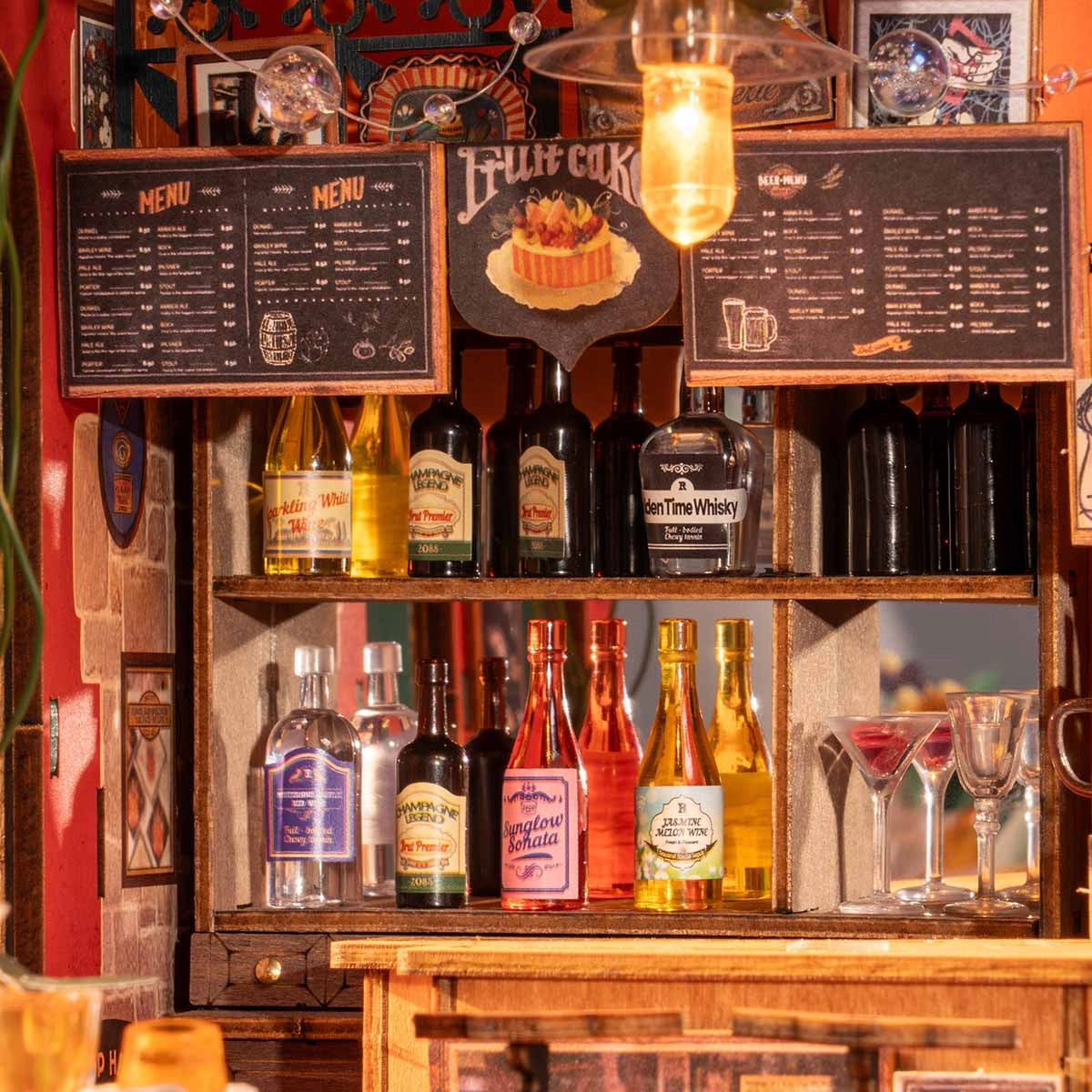 Cheers Bar – DIY Book Nook Kit