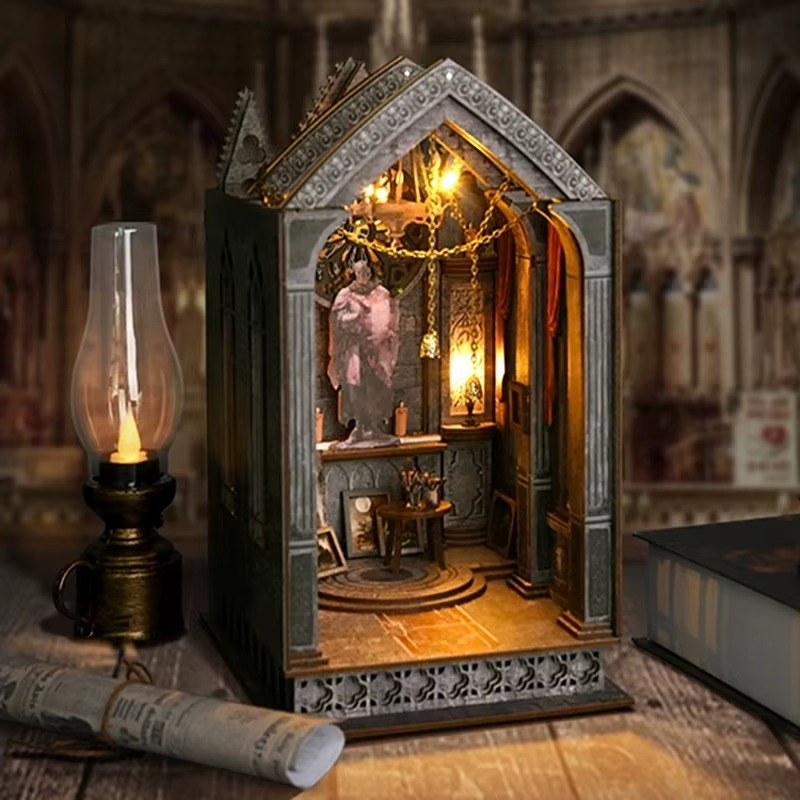 Warrior's Wing Book Nook
