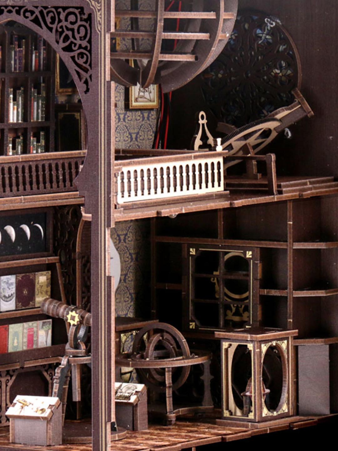 Museum of Astronomy Wooden Book Nook Shelf