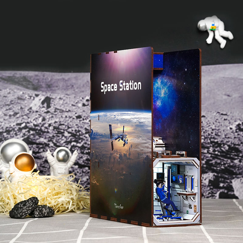 Space Station Wooden Book Nook Kit