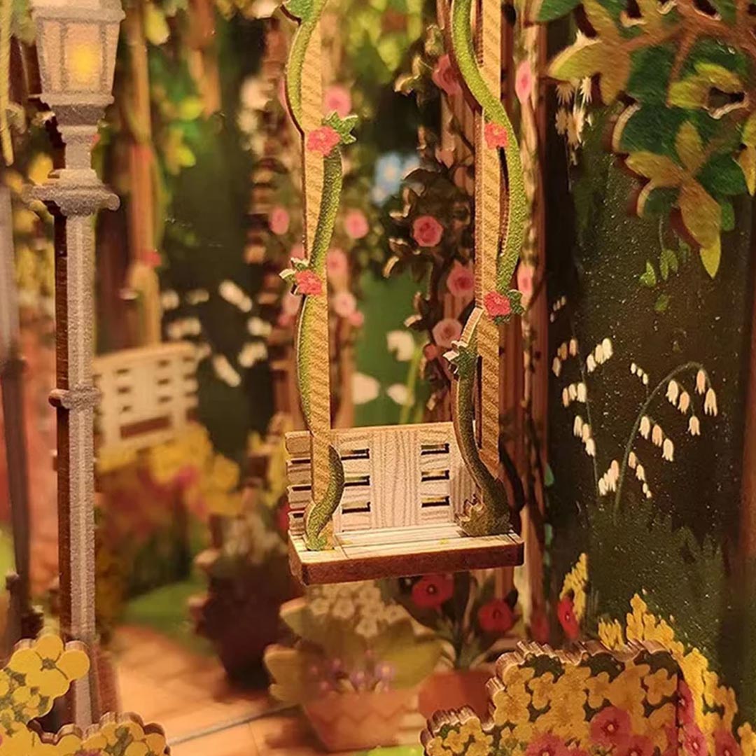 The Secret Garden Wooden Puzzle Book Nook