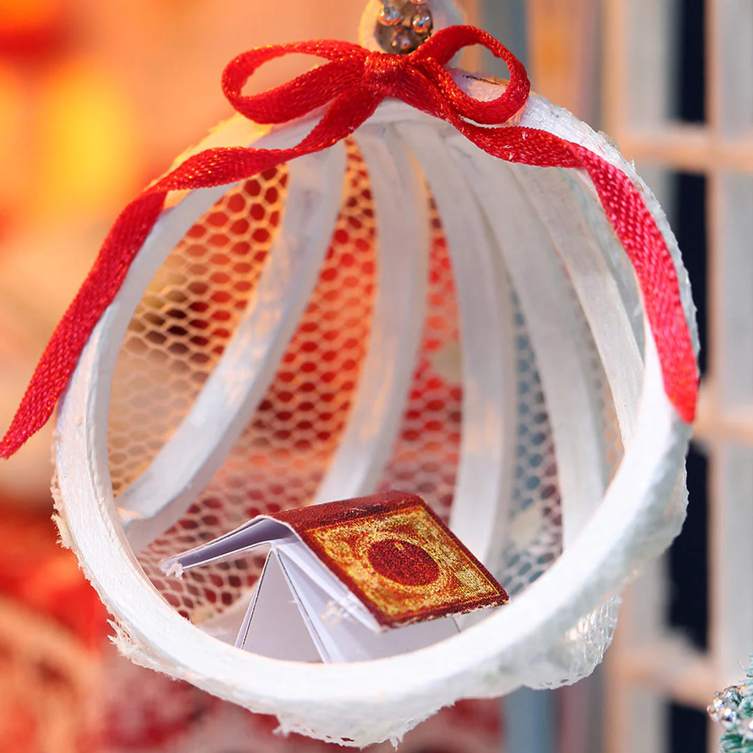 Christmas Night – DIY Miniature House Kit