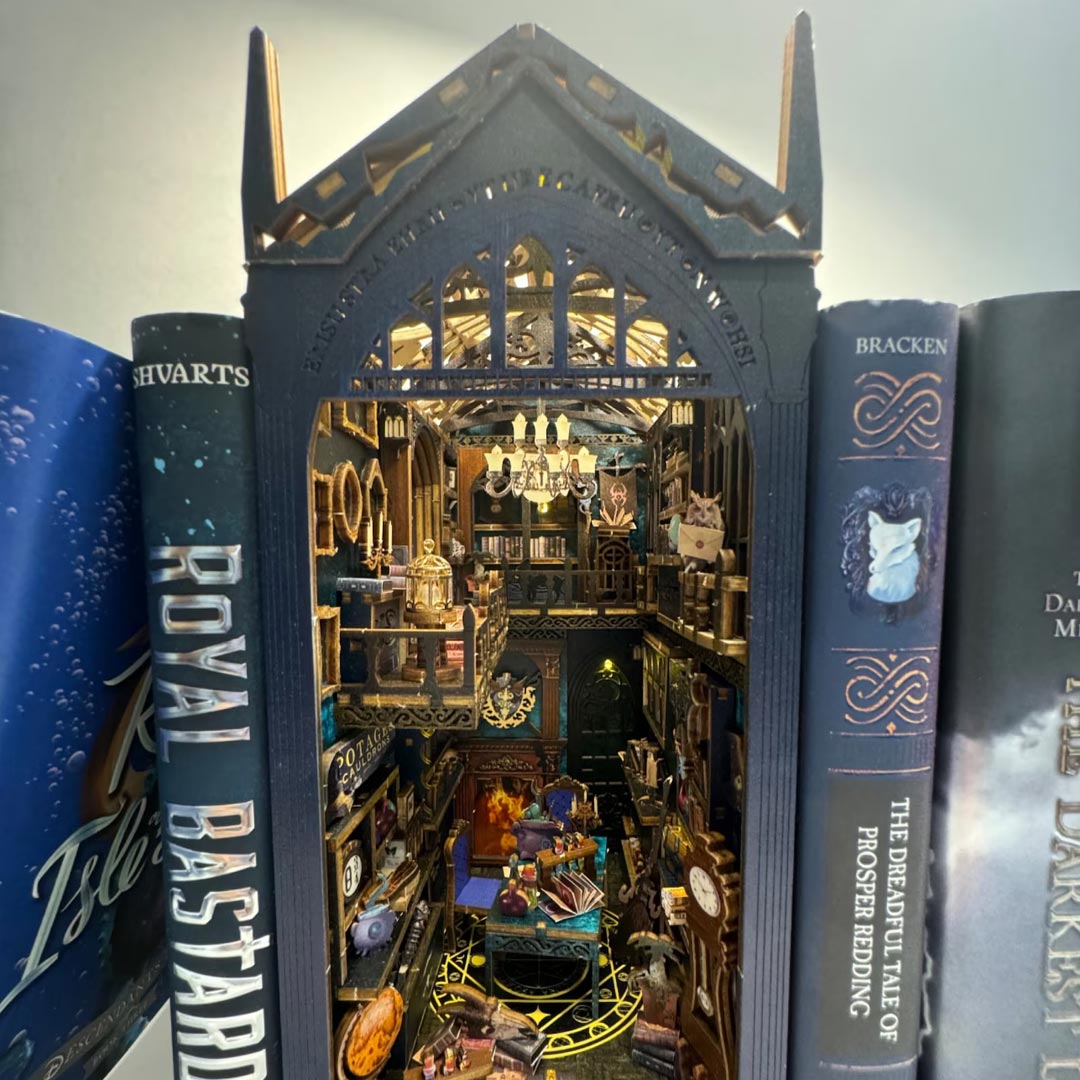 Magic Market DIY Book Nook Kit