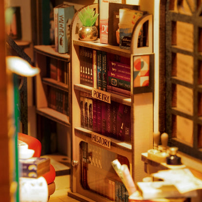 Shakespeare’s Bookstore – DIY Book Nook Kit