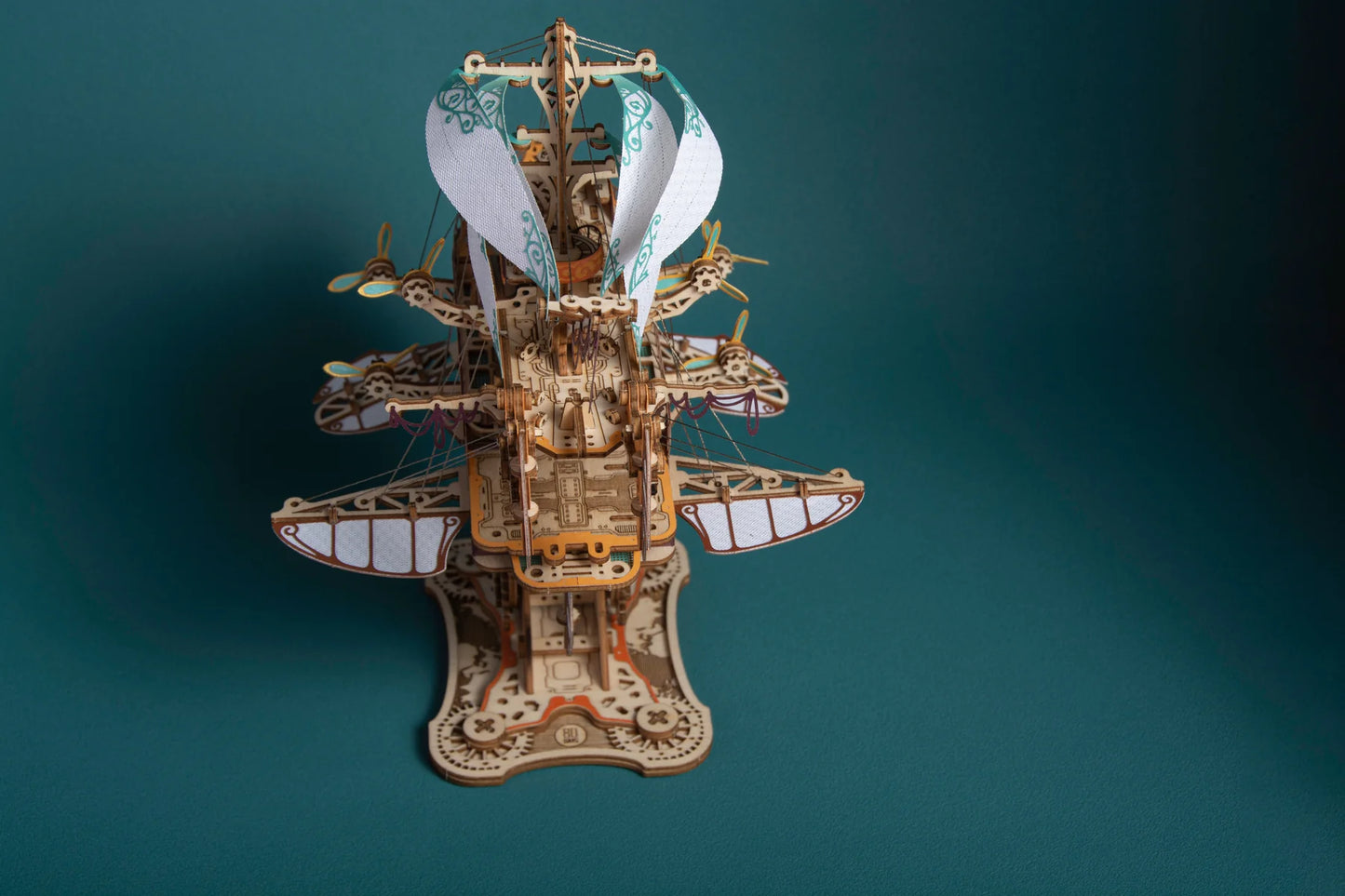 Handcrafted Masterpiece Fantasy Airships – DIY Wooden 3D Model Kit