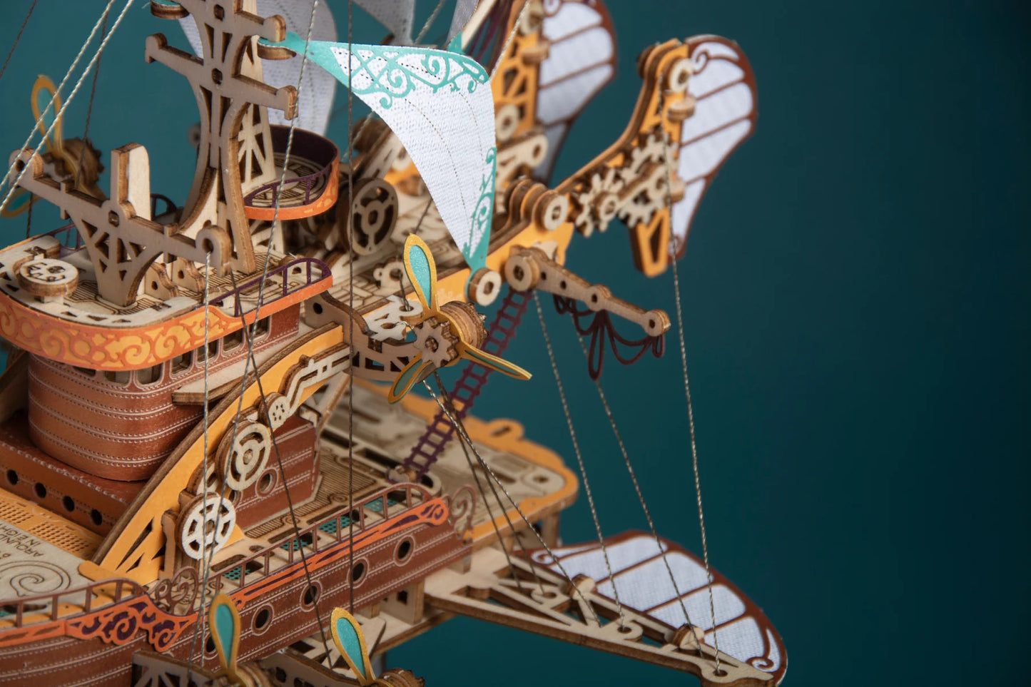 Handcrafted Masterpiece Fantasy Airships – DIY Wooden 3D Model Kit