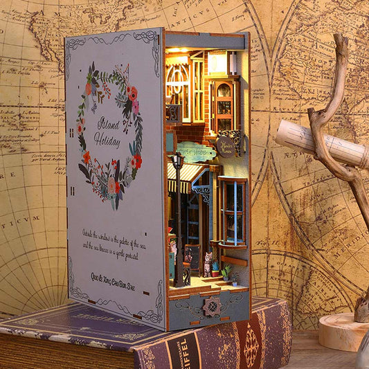 Island Holiday Wooden Puzzle Book Nook Shelf Insert
