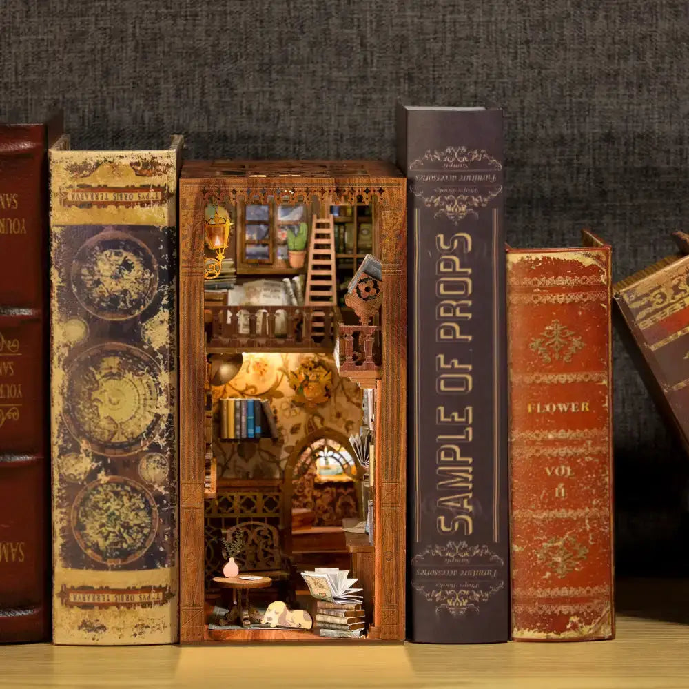 Book Nook Kit Eternal Bookstore