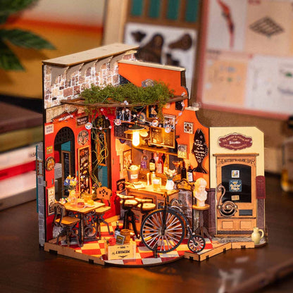 Cheers Bar – DIY Book Nook Kit