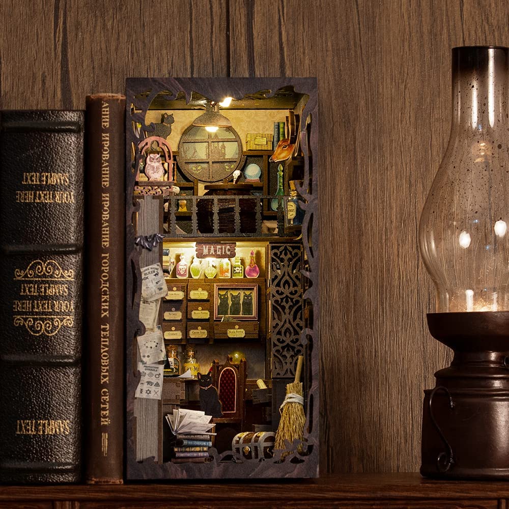 Magic Pharmacist 3D Wooden Puzzle Book Nook Kit