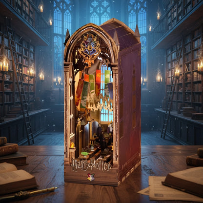 Hogwarts Auditorium – DIY Book Nook Shelf Insert