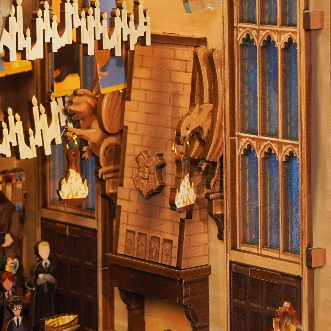 Hogwarts Auditorium – DIY Book Nook Shelf Insert